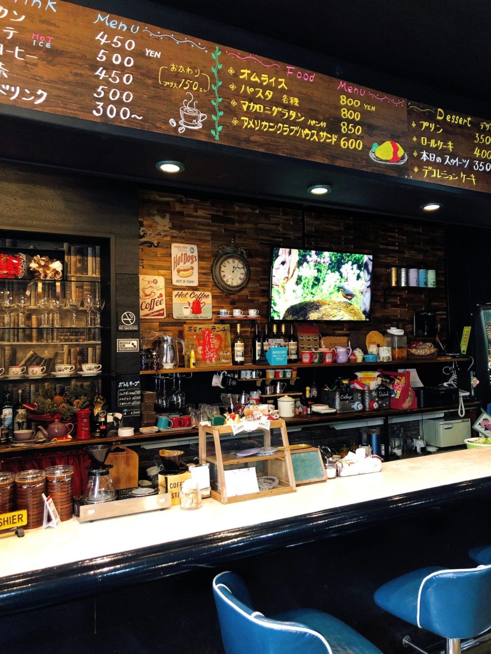 群馬県太田市のカフェ・レンタルスペース Cafe de mariの店内カウンター